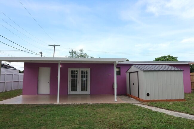 Building Photo - 5624 Purdy Ln