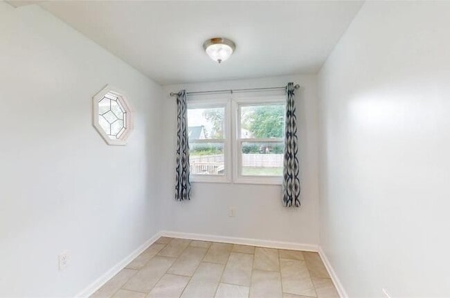 Building Photo - 2619 Prospect Ave