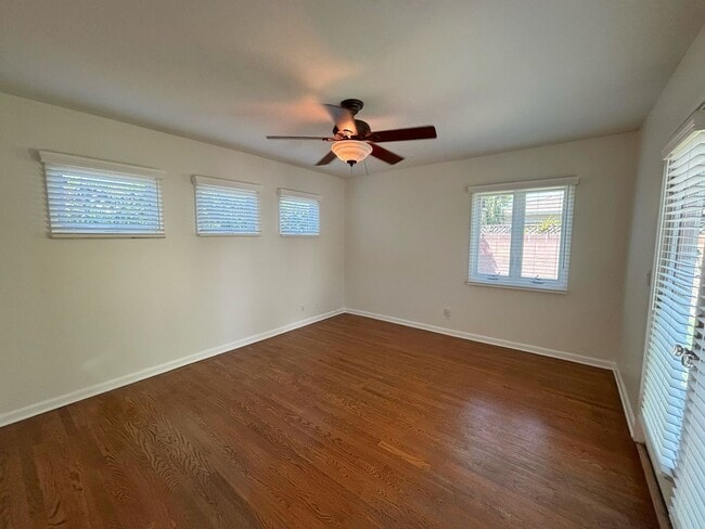 Building Photo - Clean and comfortable 3 bedroom available ...