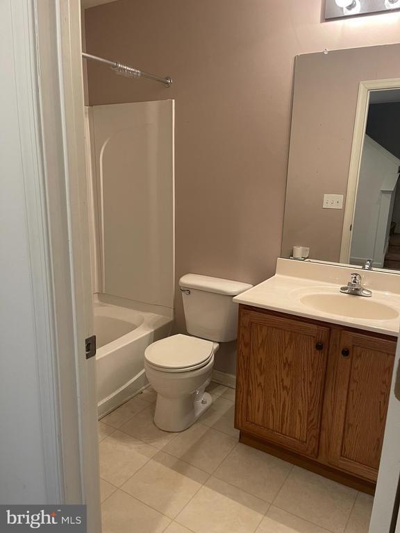 Building Photo - 231 Wilmore Dr