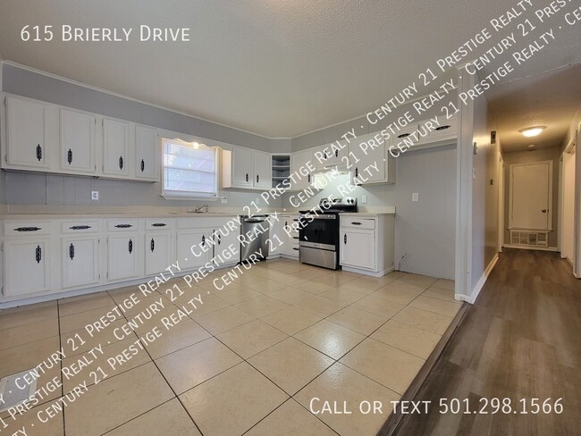 Building Photo - 615 Brierly Dr
