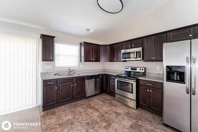 Building Photo - 9829 Valley Farms Blvd, Louisville, KY 40272
