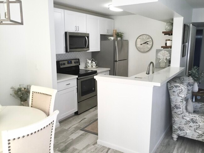 Building Photo - 815 Boynton Beach Blvd