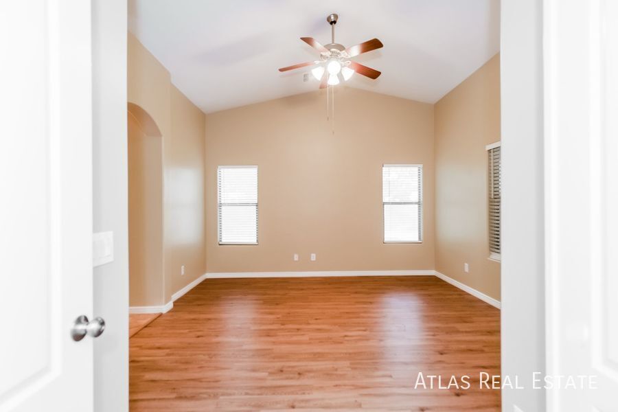 Building Photo - 34724 N Barzona Trail