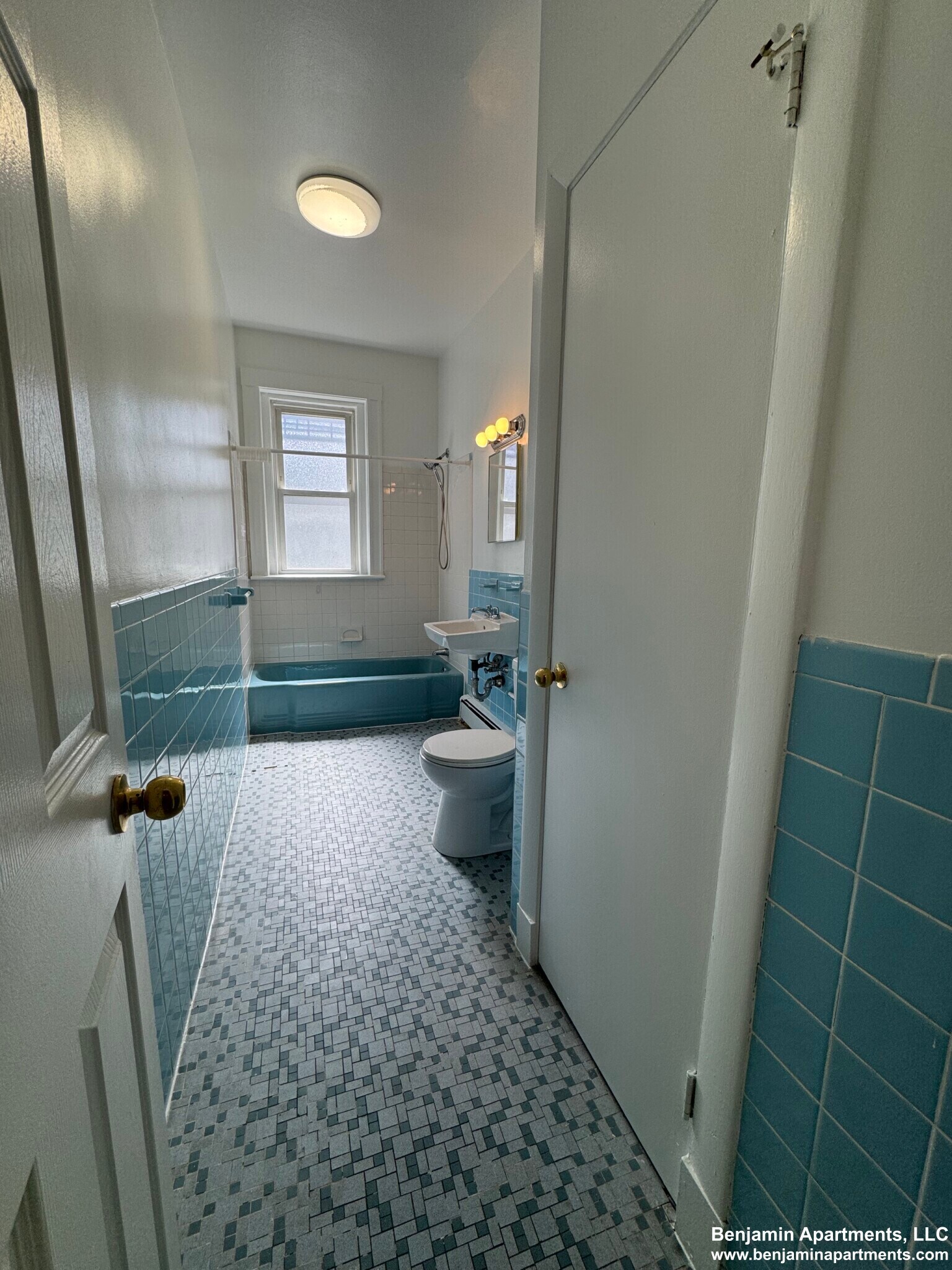 Building Photo - 1531 Beacon St