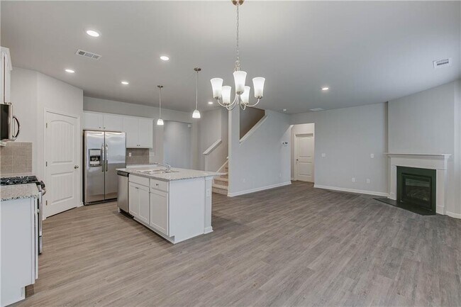 Building Photo - 6767 Scarlet Oak Way
