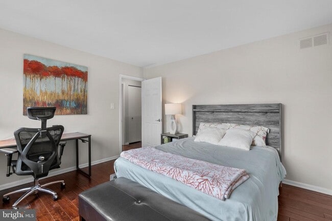 Building Photo - 11310 Harborside Cluster