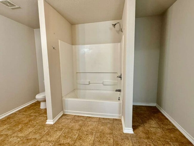 Building Photo - Spacious Two-Story Home: 4 Beds, 2.5 Baths...
