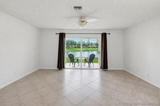 Building Photo - 9767 Kamena Cir