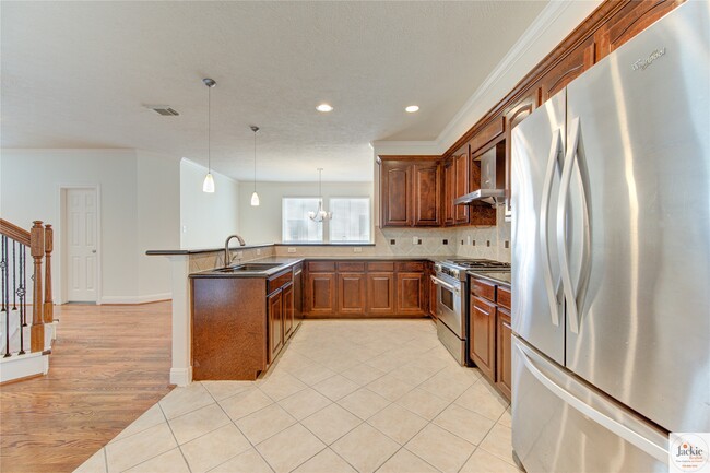 Building Photo - 1322 Cohn St