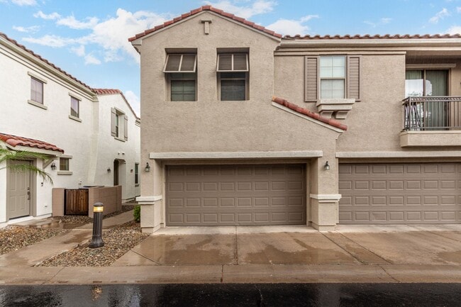 Building Photo - 3 Bedroom in Hunter Ridge