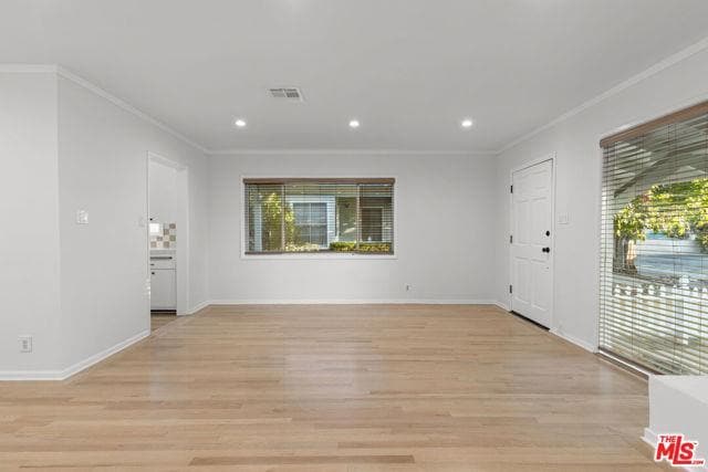 Building Photo - 3760 Beethoven St