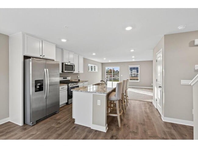 Building Photo - 6612 Hinterland Trl S