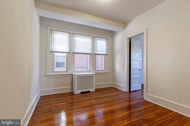 Building Photo - 2532 S Cleveland St