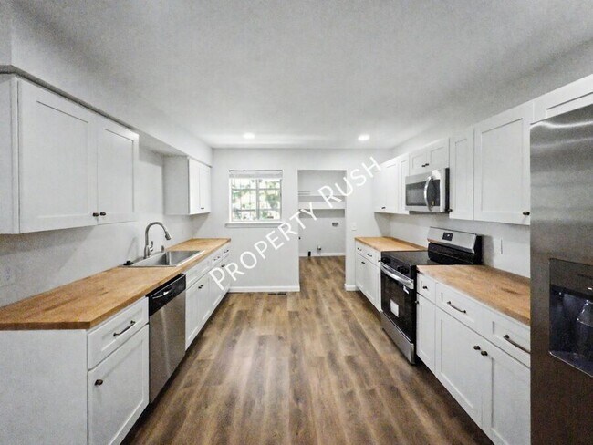 Building Photo - 7750 Nautical Way