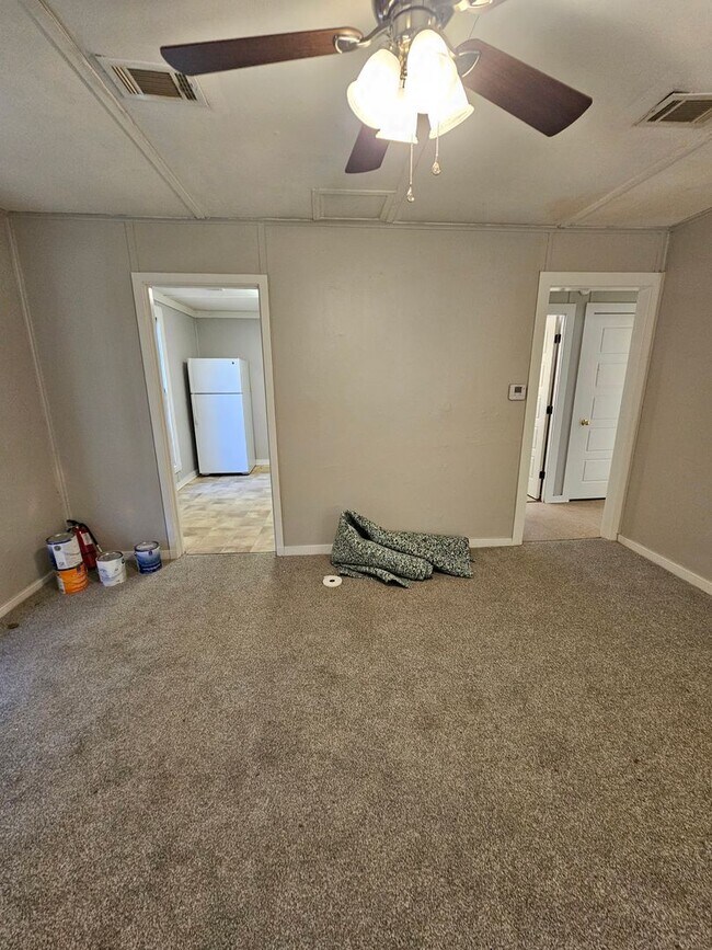 Building Photo - Rental in Jacksonville