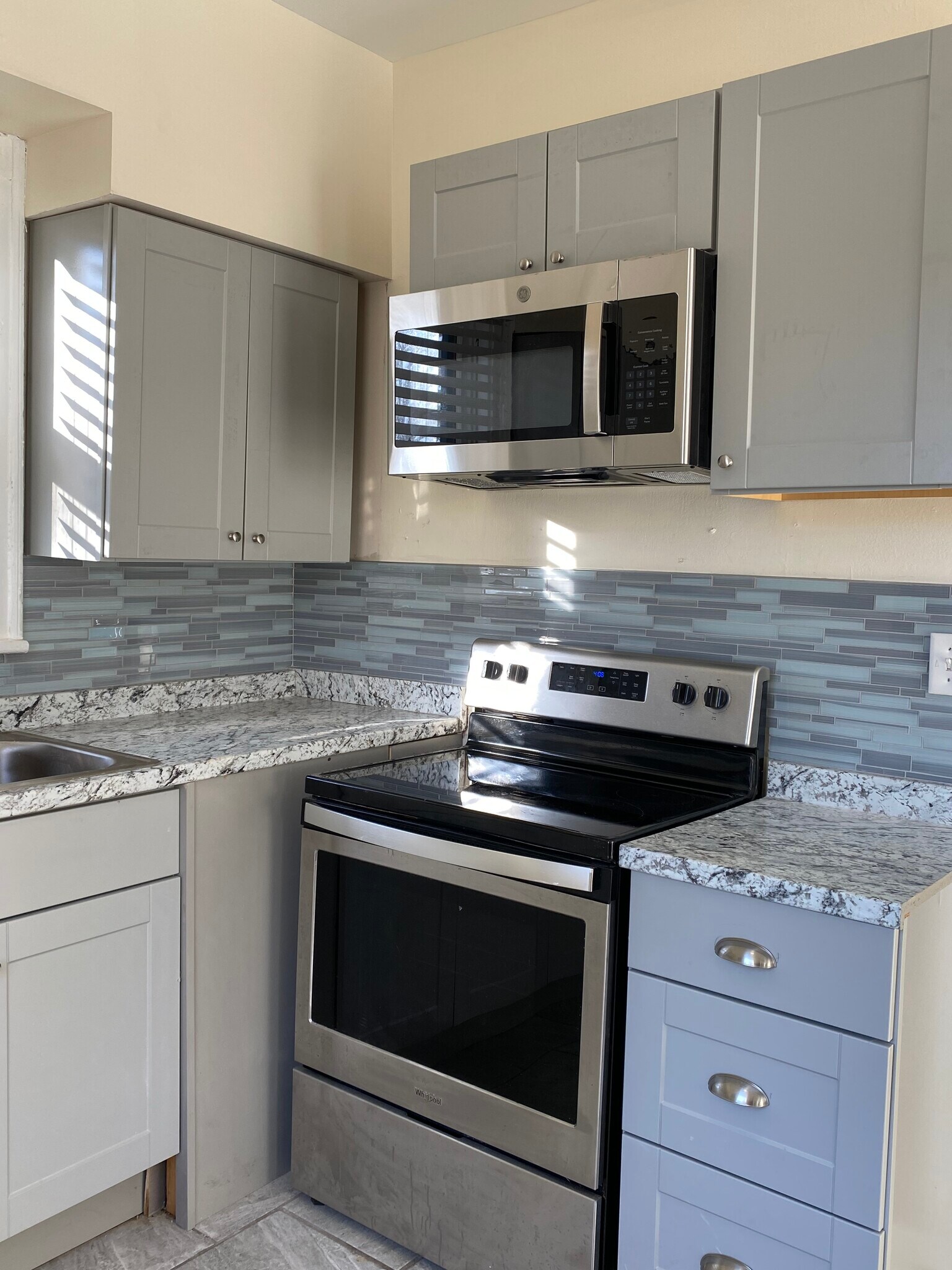 Building Photo - 1311 Seiler Ave