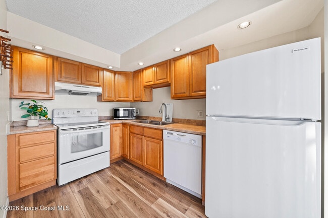 Building Photo - 2717 Kaileen Cir NE