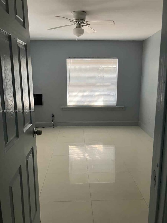 Building Photo - 2226 NW 98th St