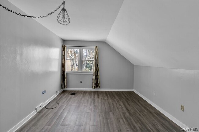 Building Photo - 4098 Bailey Ave