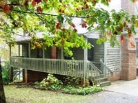 Building Photo - 3 Bedroom House in Forest