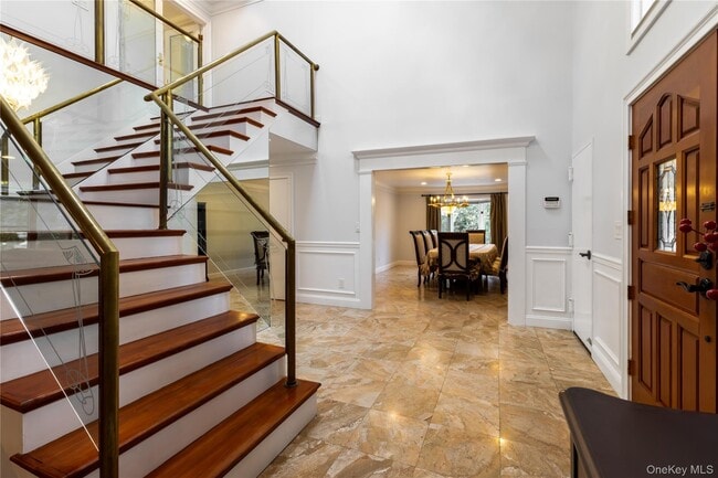 Building Photo - 12 Bolton Dr