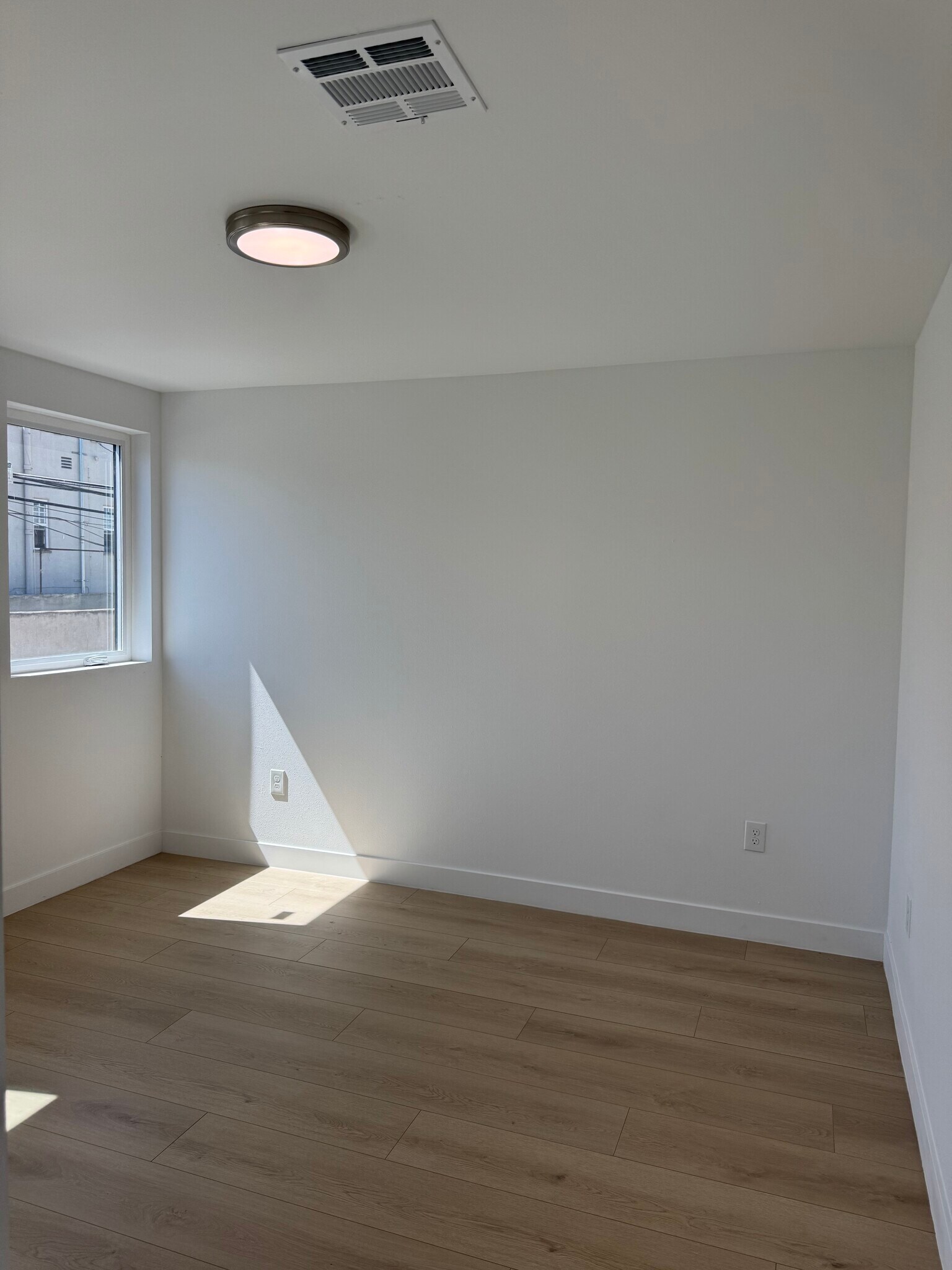 Building Photo - 4128 Leimert Blvd