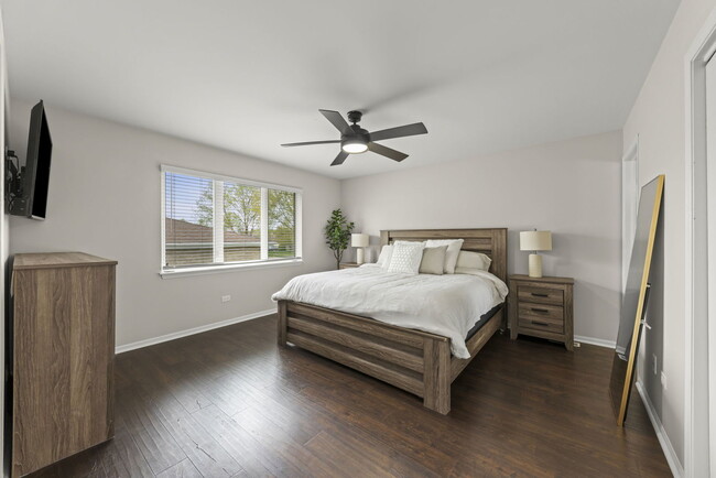 Building Photo - 16505 Timberview Dr