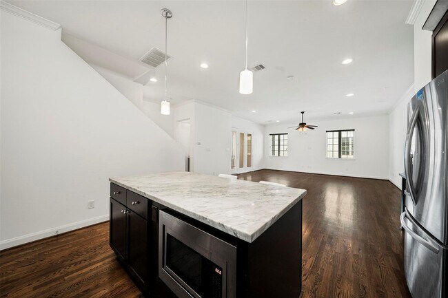 Building Photo - 22 Hermann Park Ct