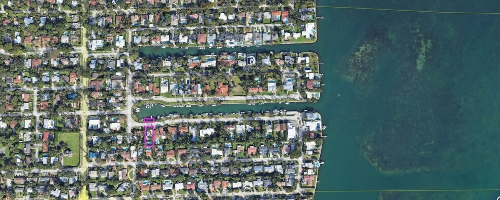 Building Photo - 1082 NE 89th St