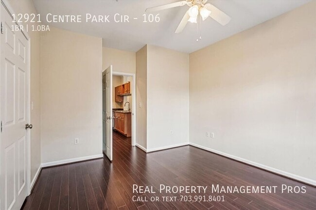 Building Photo - 12921 Centre Park Cir