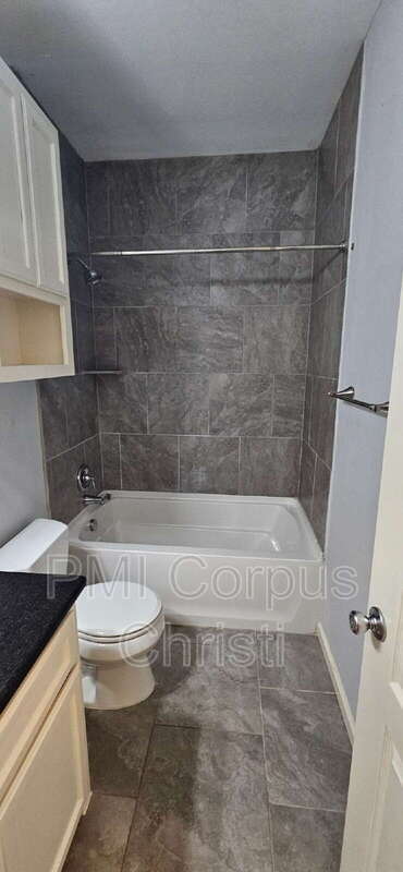 Building Photo - 6402 Williams Dr