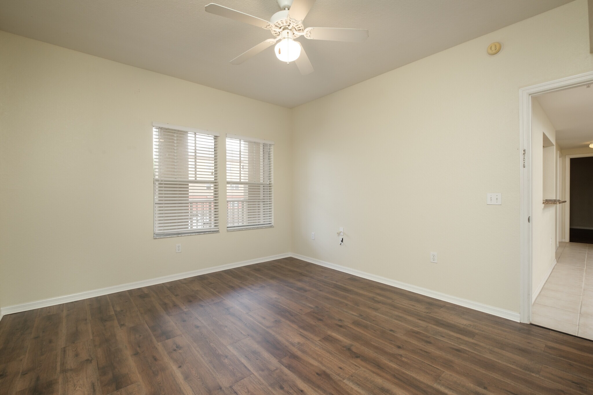 Building Photo - 5133 SW 91 Ct