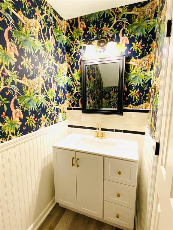 Building Photo - 148 Douglas Rd W