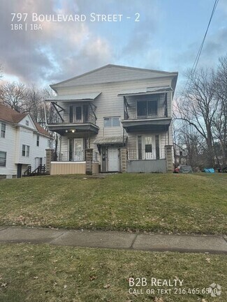 Building Photo - 797 Boulevard St