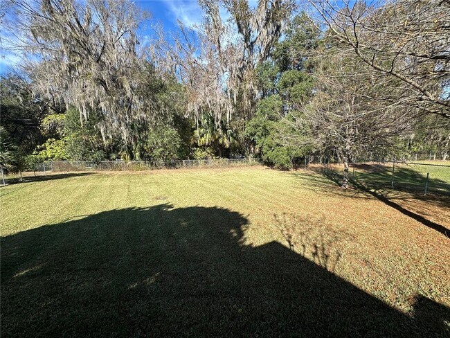 Building Photo - 5261 SE 15th Ave