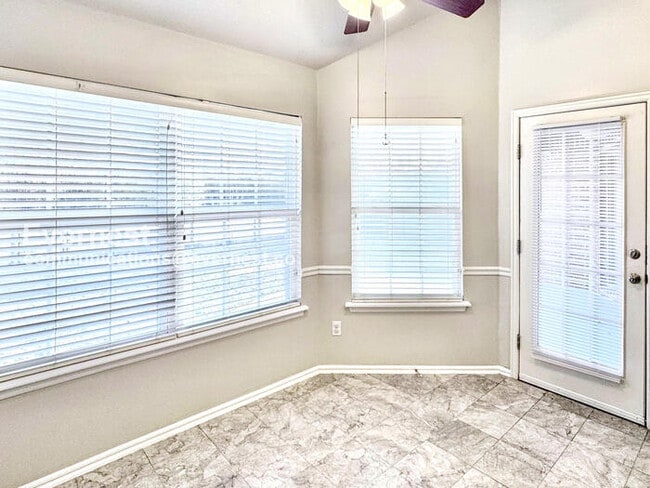 Building Photo - 13324 East 75th St N