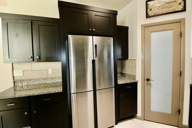 Building Photo - 3817 Loma Cortez Dr