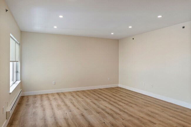 Building Photo - 1401 Jackson St