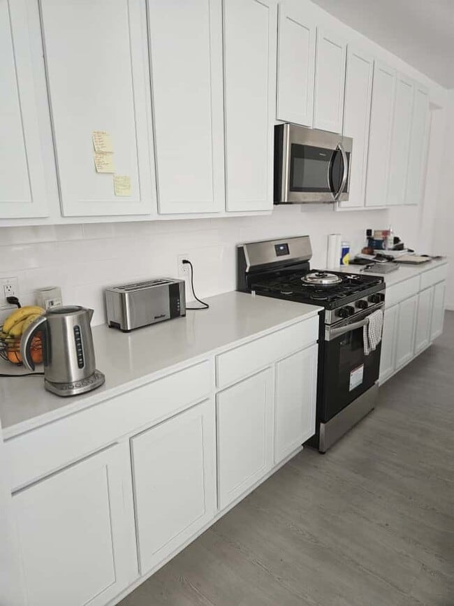 Building Photo - 26610 Coast Redwood Dr