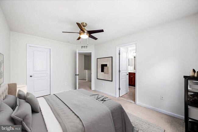 Building Photo - 644 Shore Forest Dr