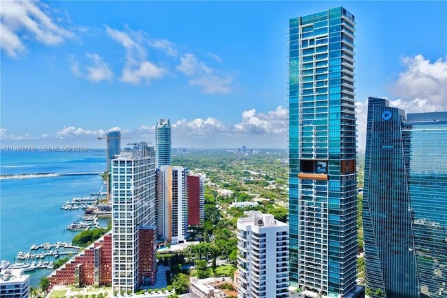 Building Photo - 1451 Brickell Ave