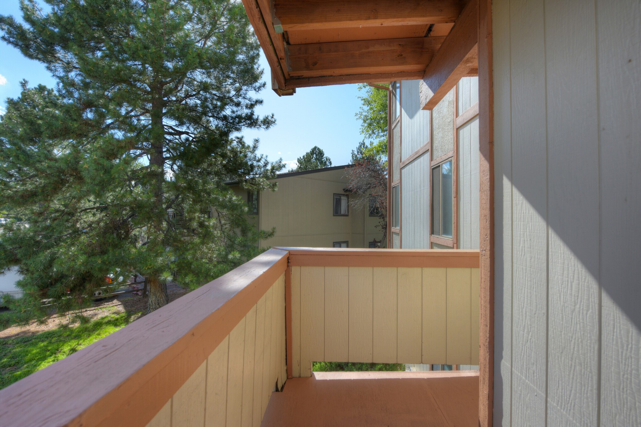 balcony for your BBQ - 6505 Kalua Rd