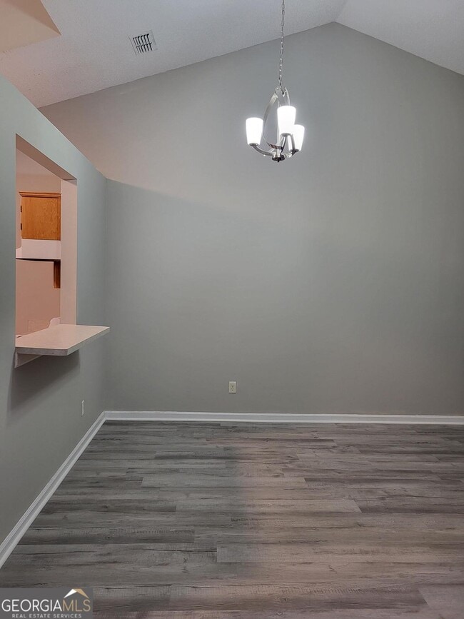 Building Photo - 319 Madison Ave