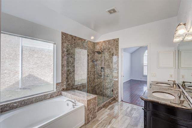 Building Photo - 7220 Cloverleaf Dr