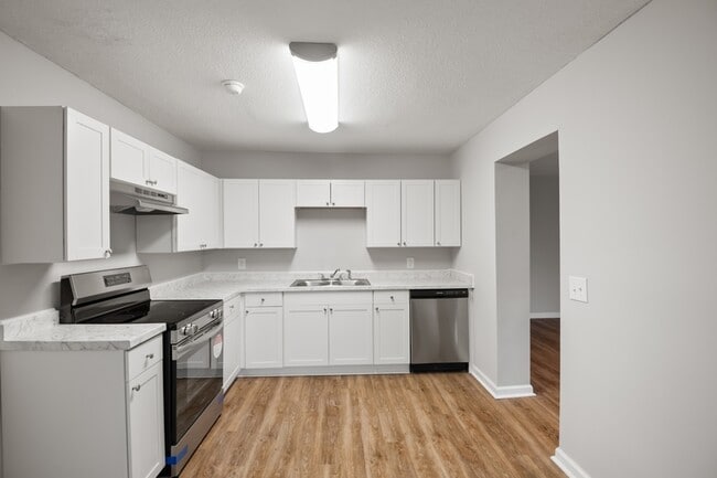 Building Photo - 102 Burdock Cir