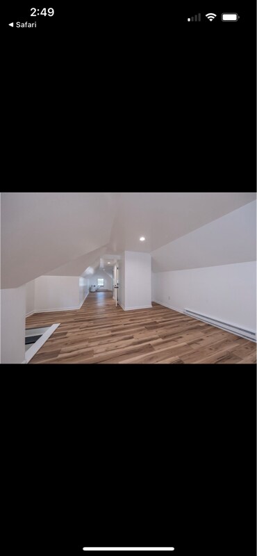Building Photo - 215 N Maple Ave
