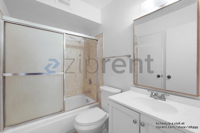 Building Photo - 5006 Greenberry Dr