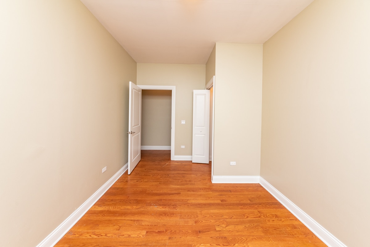 Building Photo - 6217 S Kimbark Ave