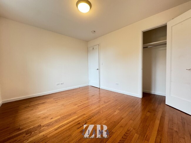 Building Photo - 475 Fourth Avenue